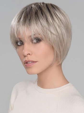 BEAM by ELLEN WILLE in LIGHT CHAMPAGNE ROOTED | Light Beige Blonde, Medium Honey Blonde, and Platinum Blonde blend with Dark Roots